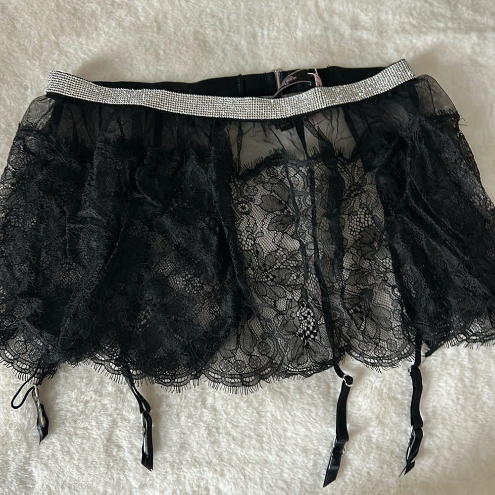 1 day promo!! VS Lace Garter Skirt